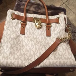 MK large Hamilton beautiful bag